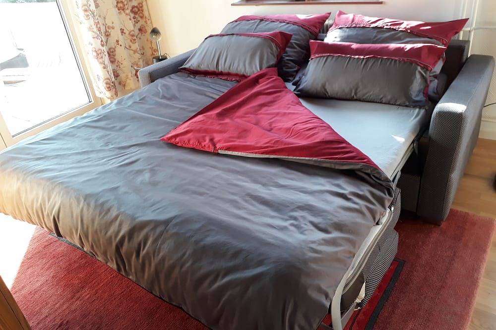 Ganze Wohnung, Zentrumsnahe Unterkunft mit hauseigenem Schwimmteich und herrlichem Schloßblick in Neulengbach, Traisental