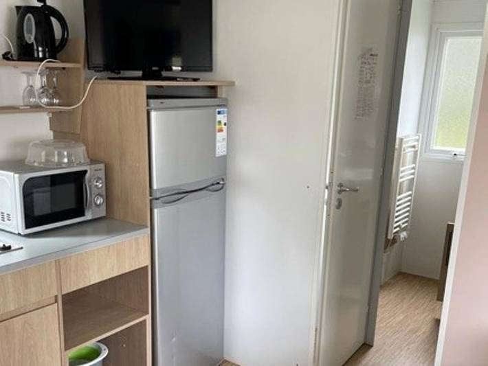 Mobil home pour 4 personnes, avec bassin pour enfant et terrasse dans Plage des Conches - 4