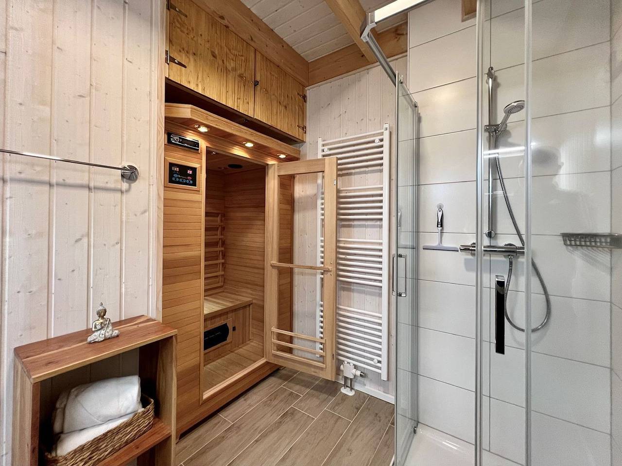Timeout Ostsee - Badewanne, Kamin, Sauna, Terrasse, E-Ladesäule, Stellplatz in Olpenitz, Kappeln