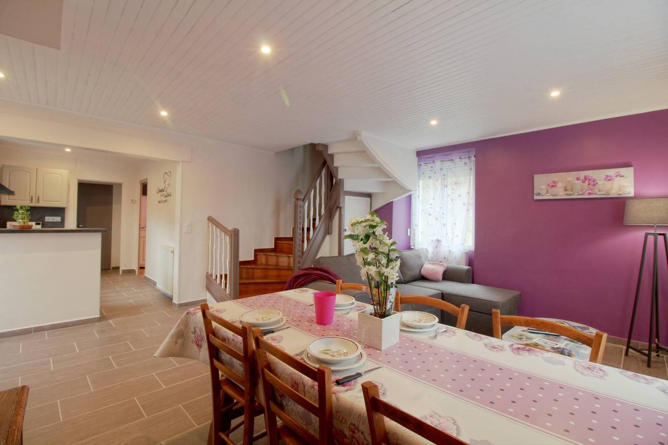 Gîte confortable avec parking, TV et jardin - 800m de la plage in Beaucens, Parc national des Pyrénées