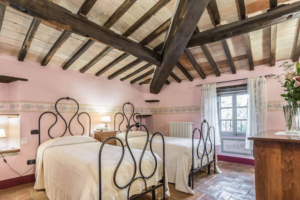 Torre Monterchi, independent villa sleeping 10 in Monterchi, Valtiberina