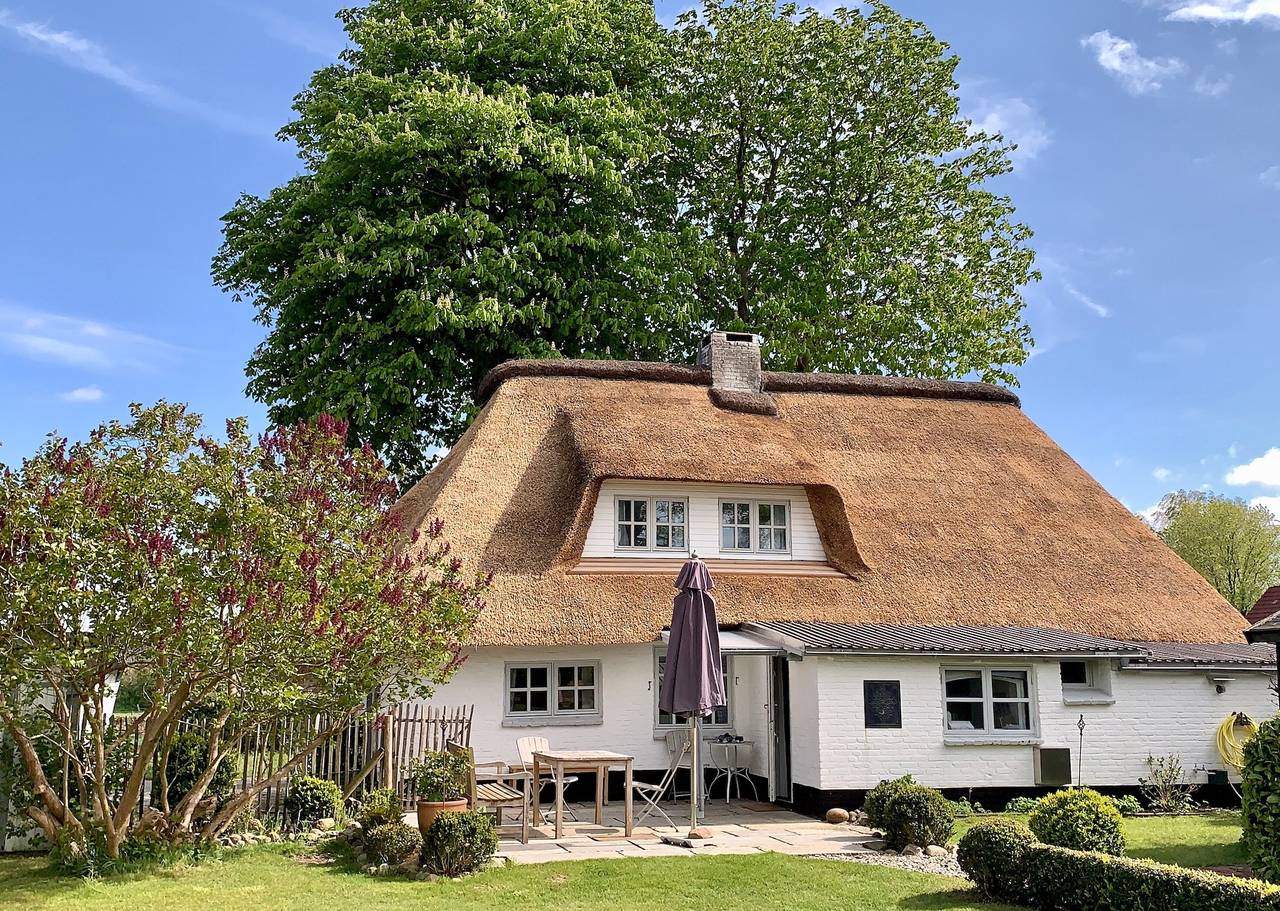 'Ferienhaus Tade Bo' mit privater Terrasse, privatem Garten und Wlan in Süderstapel, Eider-Treene-Sorge