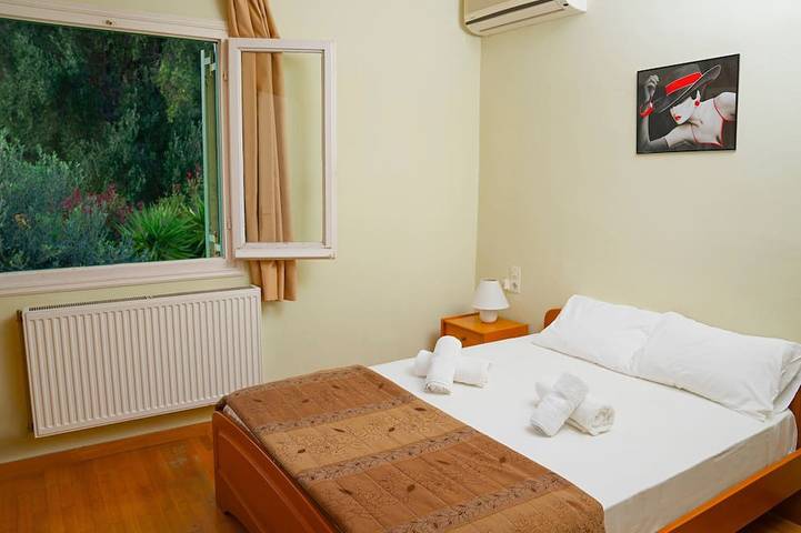 Villa Vasso Three-Bedroom Sea View Residence, near Kerasia Beach in Paralia Kerasia, Corfou
