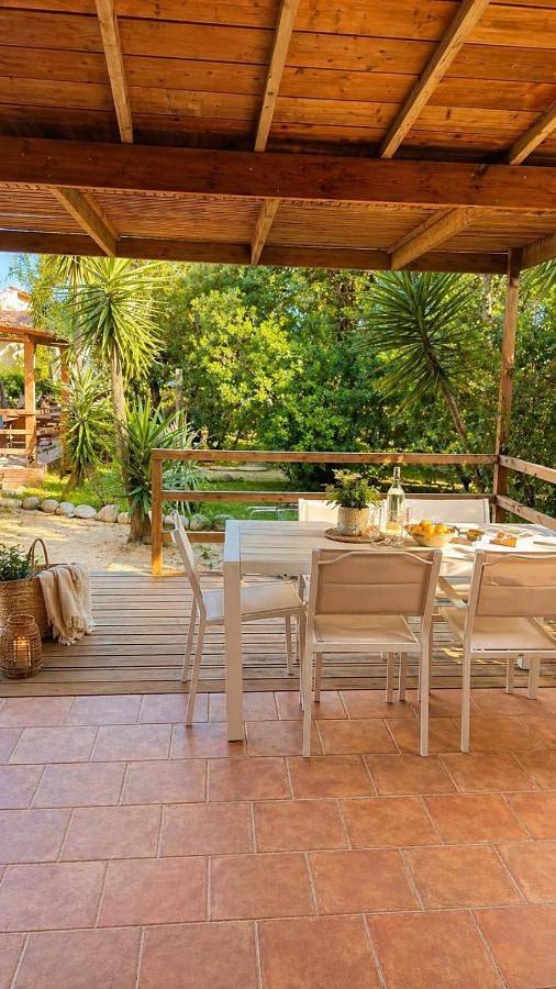 Location de vacances pour 8 personnes, avec vue ainsi que piscine et jardin à Poggio-Mezzana - 2