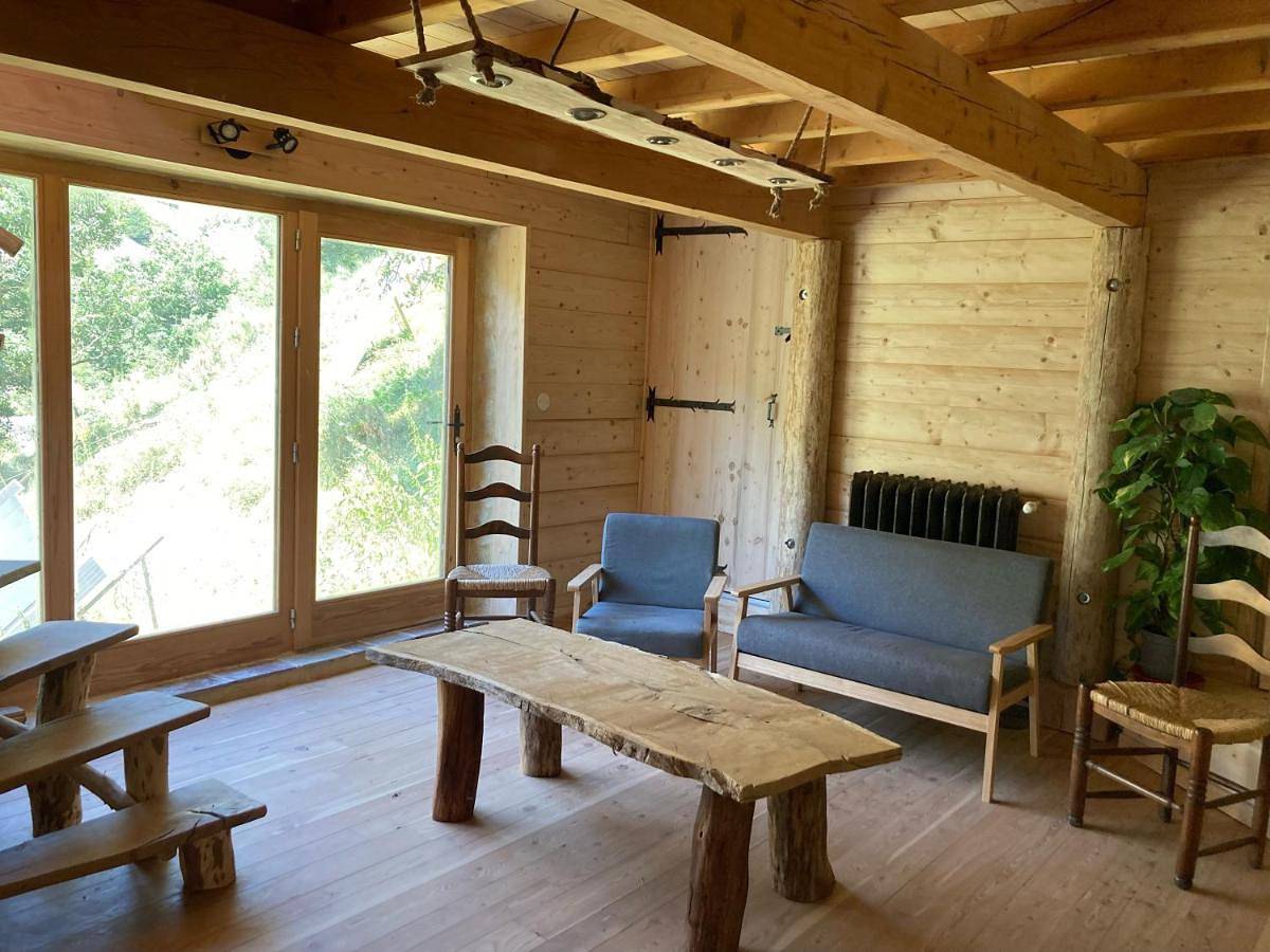 Three-Bedroom Home in Barles, Alpes-de-Haute-Provence