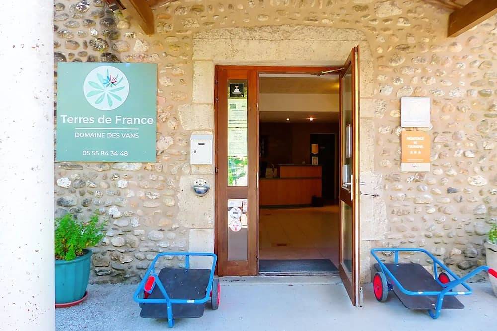 Lands of France - Domaine des Vans - 2 Room Cottage 2 People in Chambonas, Parc naturel régional des Monts d'Ardèche