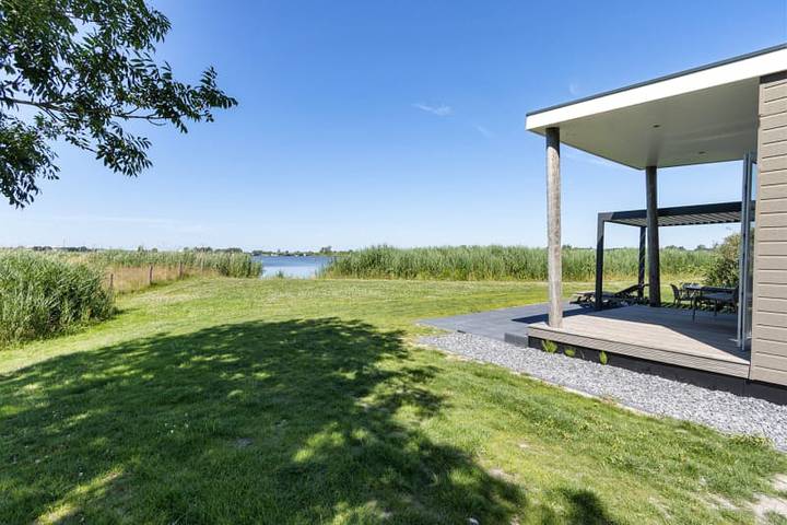 Casa Rural para 6 personas con terraza in Friesland