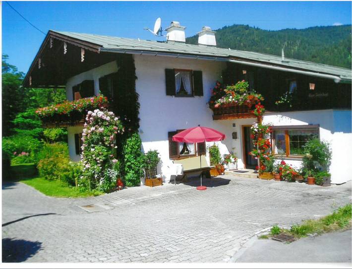 Gîte pour 5 personnes, avec balcon/terrasse et balcon, adapté aux familles dans Schonau Am Konigssee - 3