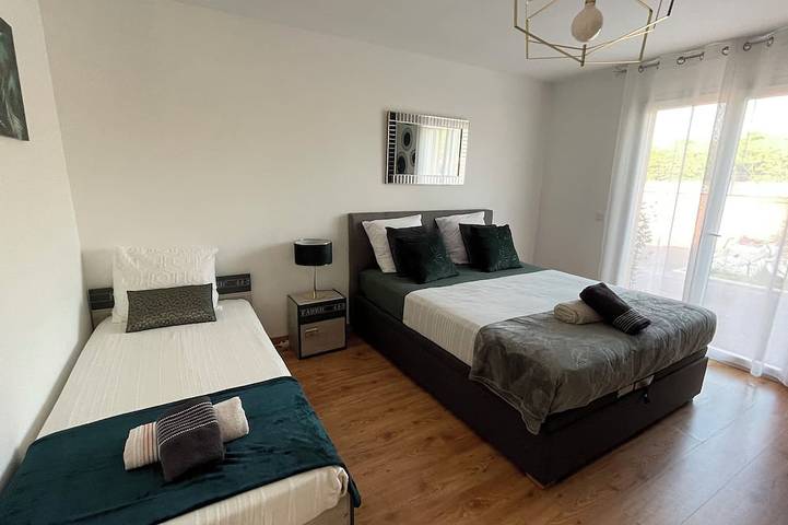 Location de vacances pour 8 personnes, avec jardin et terrasse à Saint-Martin-de-Seignanx - 4