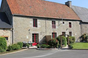 Gîte pour 2 personnes, avec terrasse et jardin à Vessey