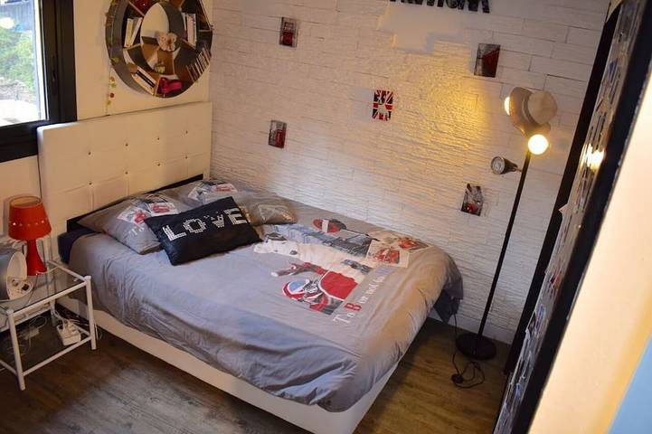 Location de vacances pour 8 personnes, avec jardin et terrasse, animaux acceptés à Belcodène - 2