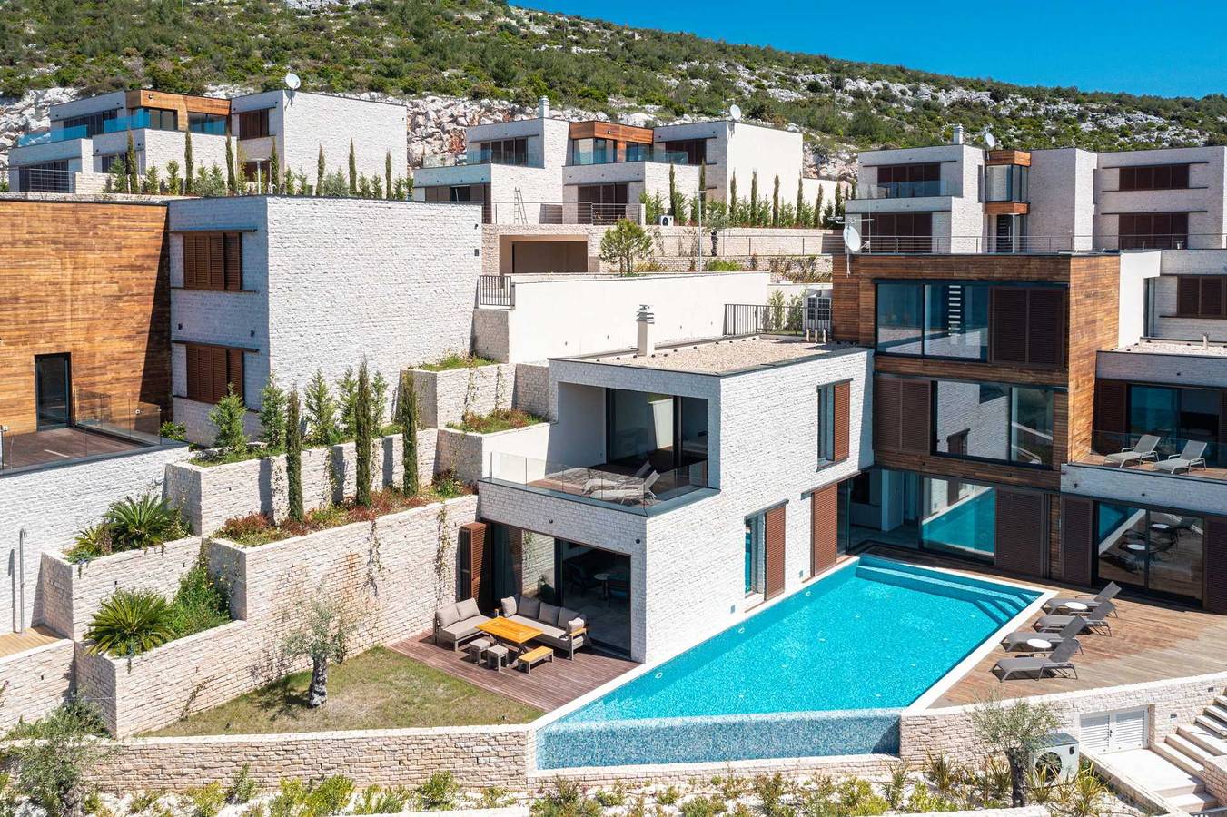 Villa Flora Mare Ii mit Pool in Primosten, Šibenik-Knin