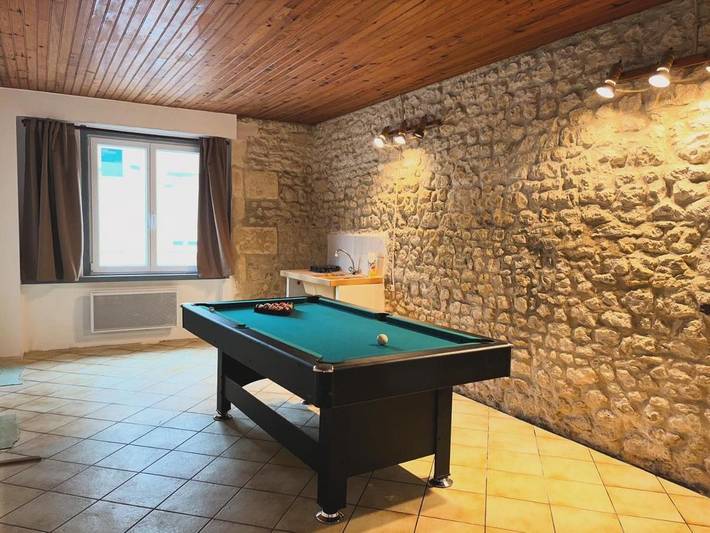 Location de vacances pour 10 personnes, avec Terrasse à Mirambeau