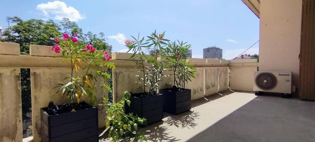 Holiday apartment for 8 people, with balcony and view - 1