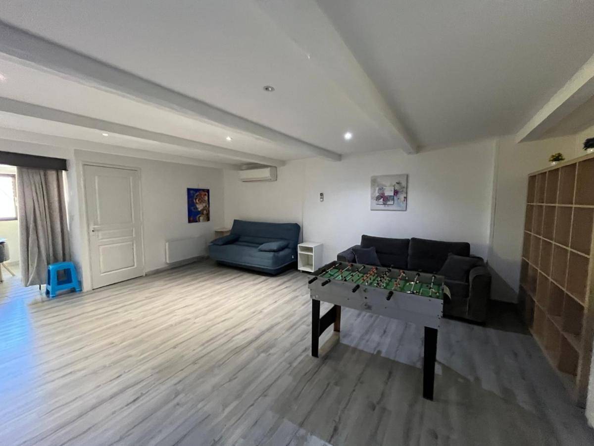 Appartement entier, One-Bedroom Apartment in Lunel, Côte méditerranéenne (France)