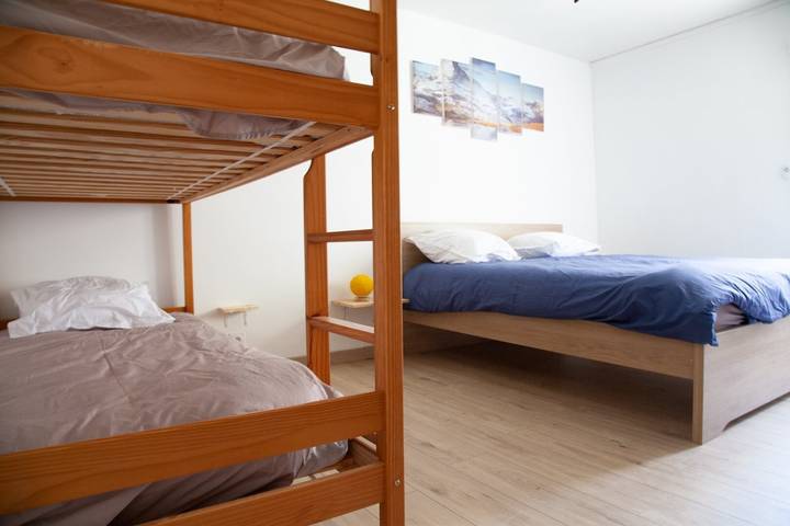 Entire apartment, “Gîte La Sainte Juliette” Apartment with Mountain View, Shared Terrace, and Wi-Fi in La Rixouse, Parc naturel régional du Haut-Jura