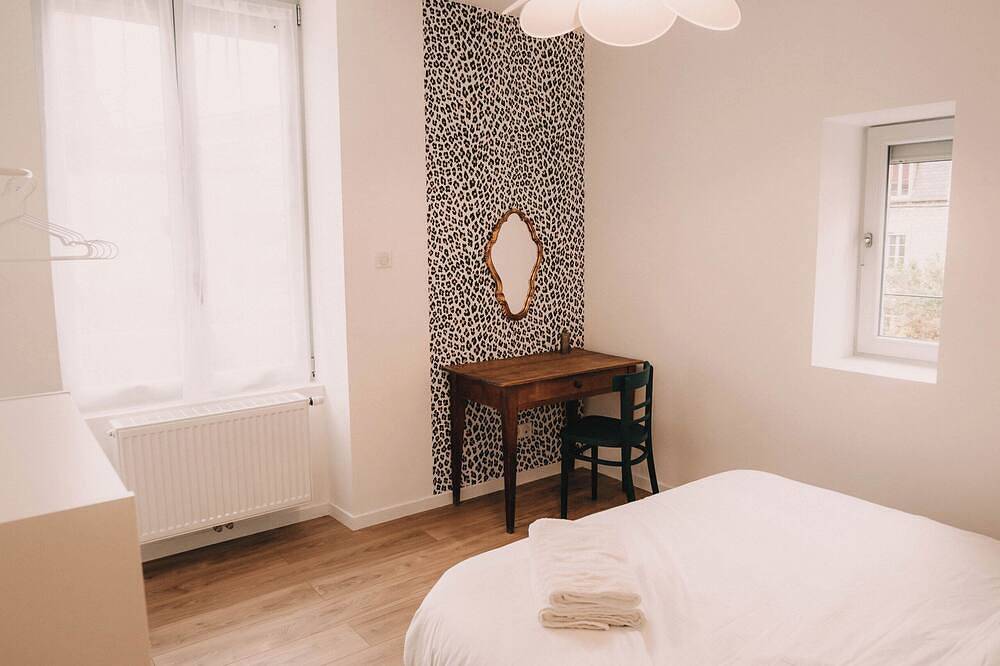 L'Atelier de l'Horloger - 6 pers - 2 parkings - near train station in Chaprais-Cras, Besançon