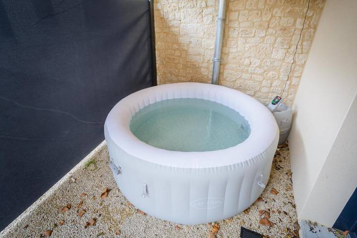 Gîte pour 2 personnes, avec Jacuzzi à Toulaud - 2