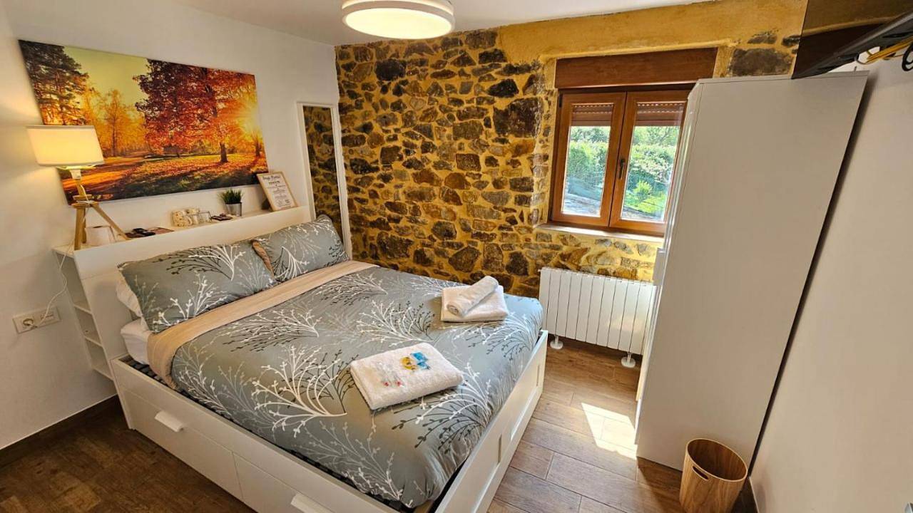 Double Room with Shared Bathroom in Galdácano, Vizcaya