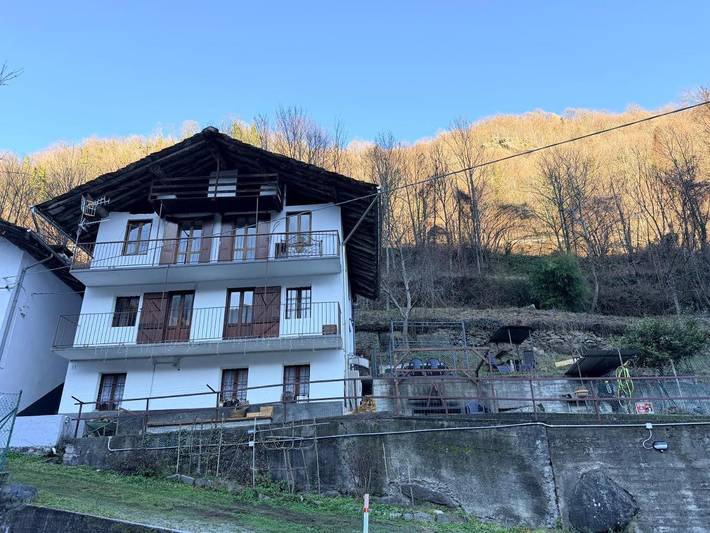 Gîte pour 4 personnes, avec jardin et vue, animaux acceptés à Cérès - 4