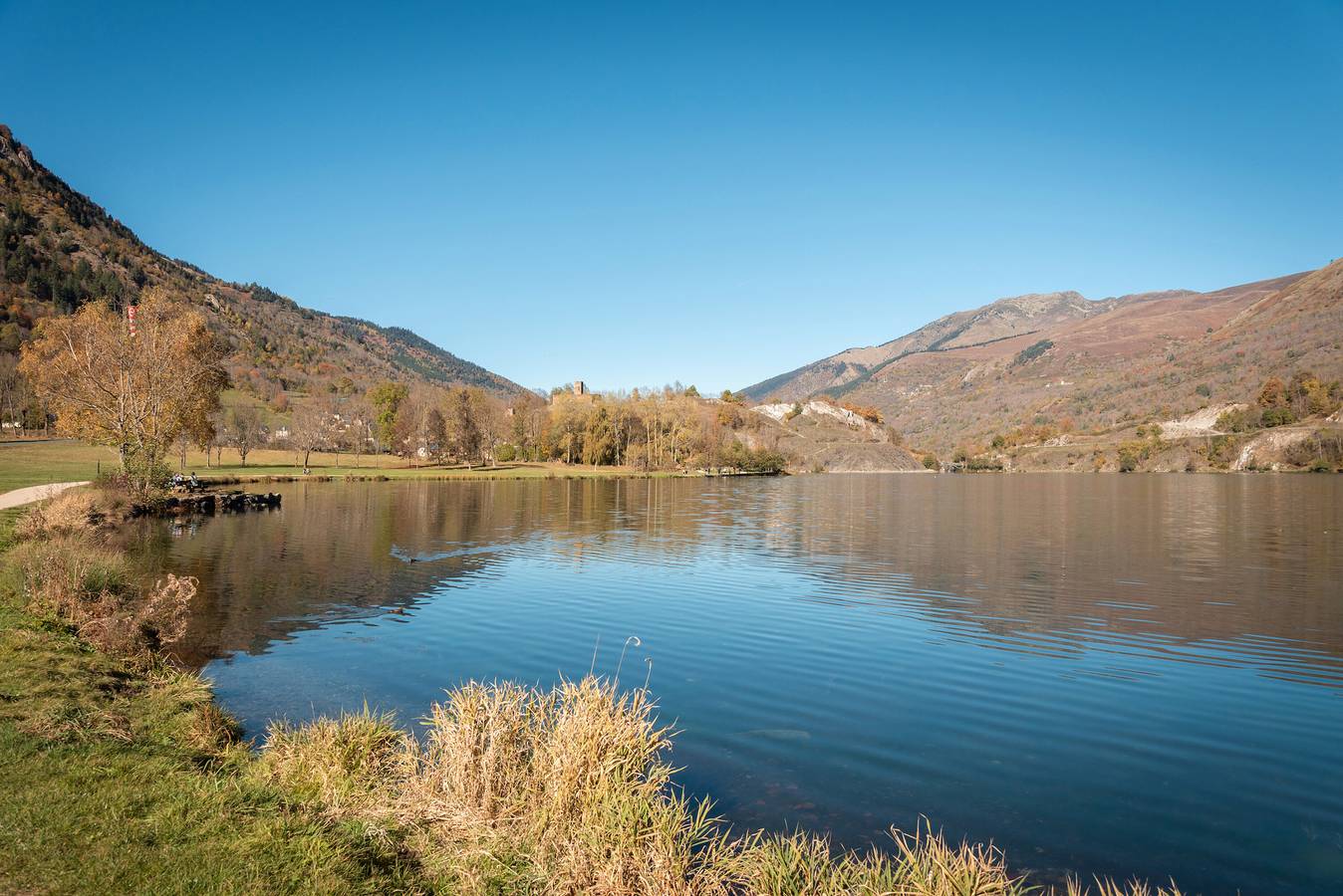 Gîte 'Clarabide' avec vue sur la montagne, terrasse privée et Wi-Fi in Loudenvielle, Pyrénées