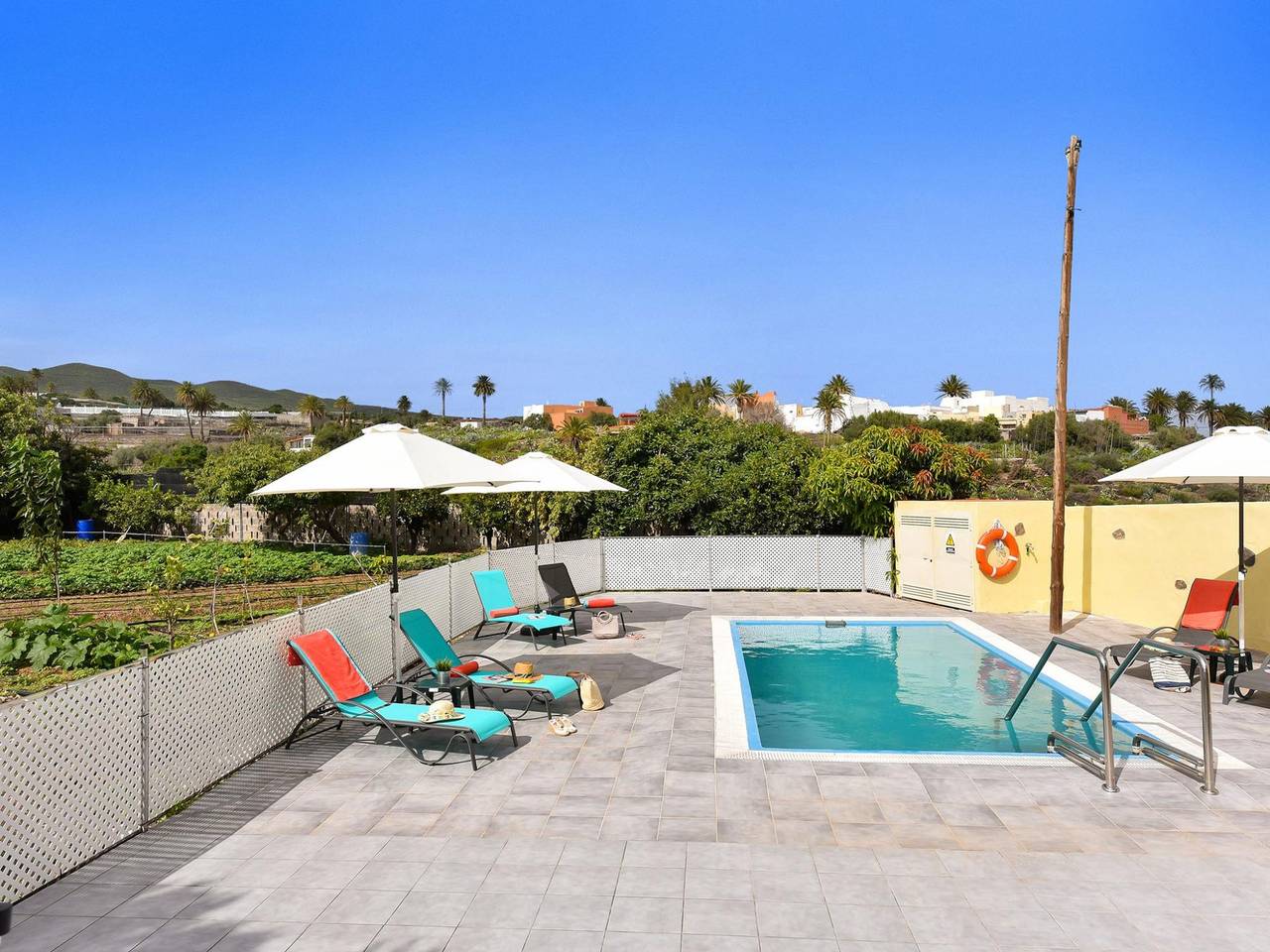 Authentic holiday home, ground floor level, with private pool and large terrace in Las Mejías, Ingenio