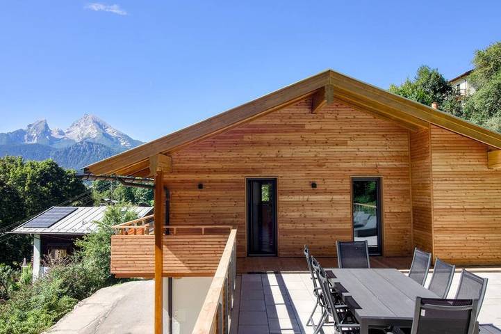 Chalet für 6 Personen, mit Balkon und Garten sowie Pool und Sauna