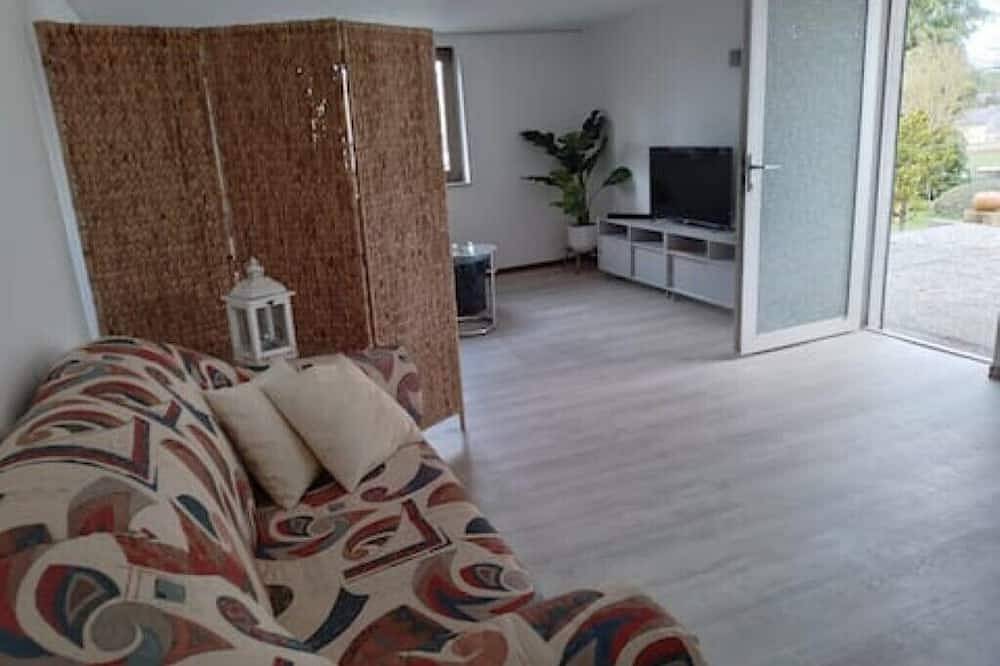 Ganze Wohnung, Sequoia Apt. für Naturliebhaber, in der Nähe vom Nürburgring in Berndorf, Vulkaneifel