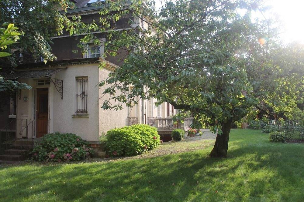 Appartement De Vacances pour 4 Personnes dans Dijon, Région de Dijon