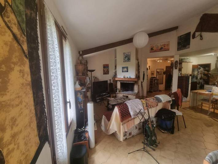 Location de vacances pour 5 personnes, avec jardin et terrasse à Le Chaffaut-Saint-Jurson - 3