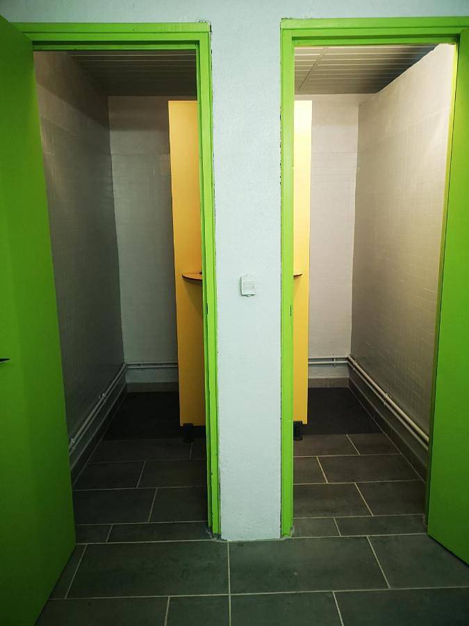 Tente pour 5 personnes, avec jardin et terrasse, animaux acceptés dans le Lot - 4