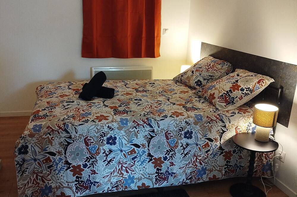 Appartement entier, Eden I , Le Spacieux in Cambrai, Département Nord