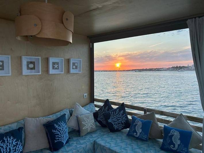 Barco para 4 personas, con terraza y vistas - 1