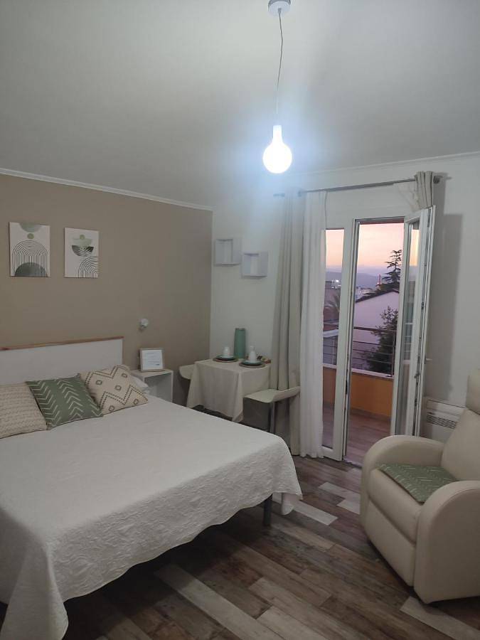 Chambre d’hôte pour 2 personnes, avec vue et balcon dans Dorgali - 2