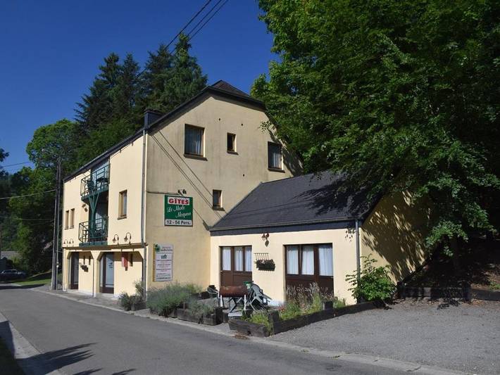 Ferienhaus für 18 Personen, mit Balkon und Garten