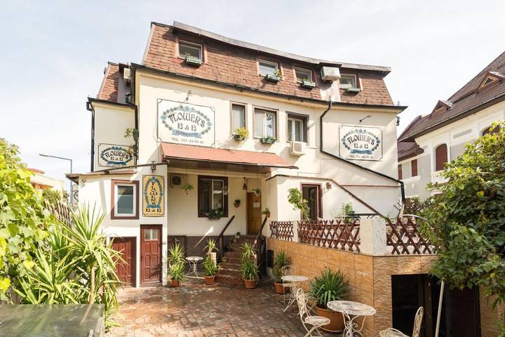 B&b per 2 persone, con panorama e giardino, con animali domestici in Bucarest