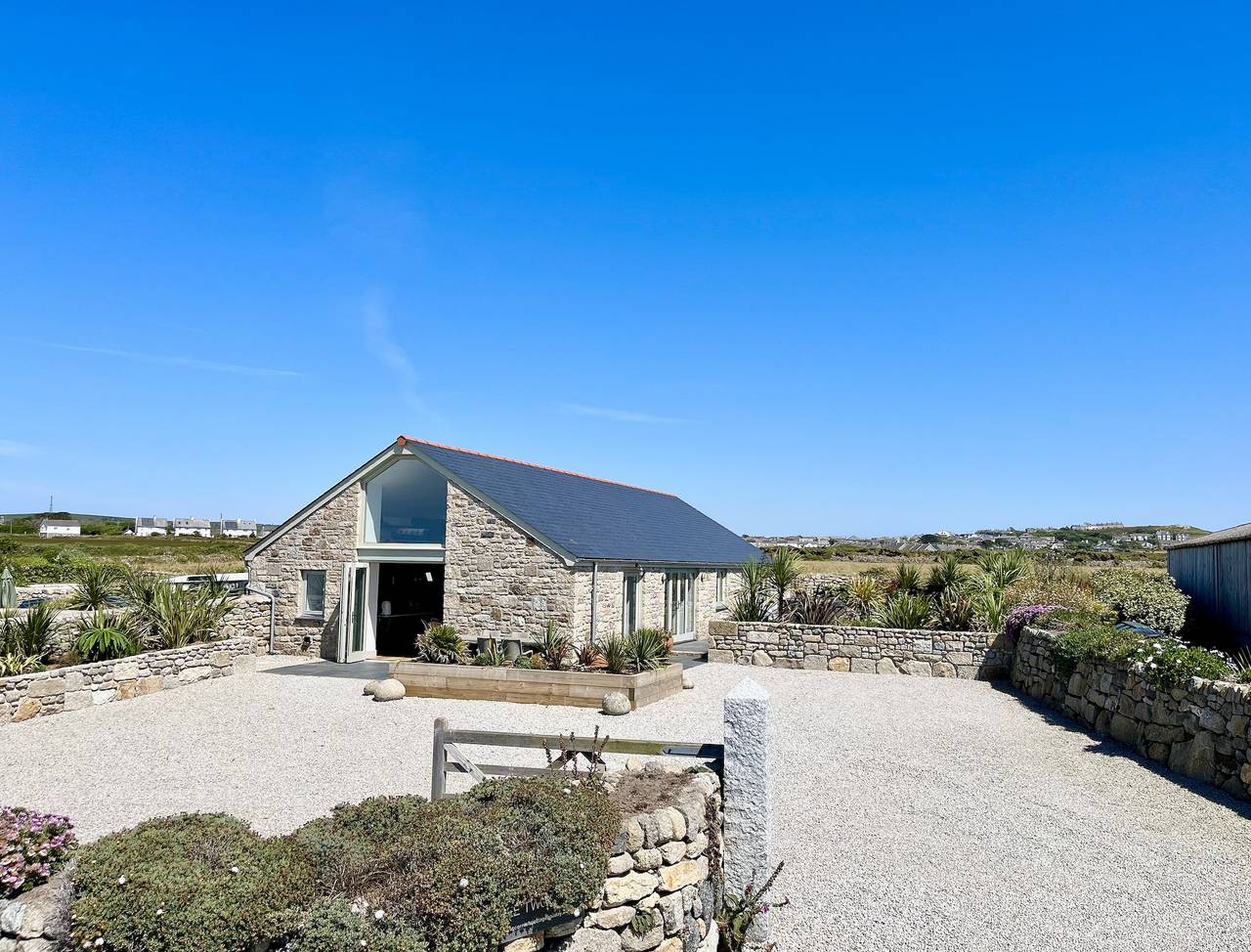 Glamping for 8 People in Cornwall, South West England