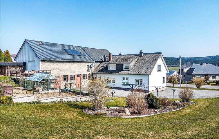 Ferienhaus für 5 Personen, mit Terrasse und Garten