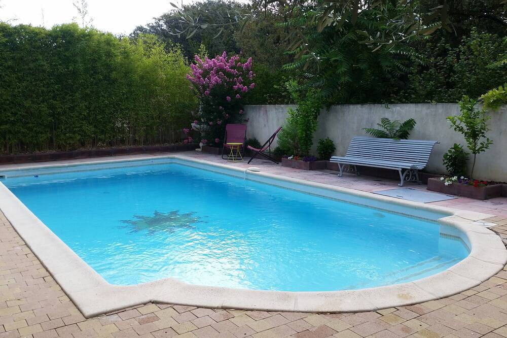Frei stehende Villa mit großem Pool in Le Crès, Mittelmeerküste (Frankreich)