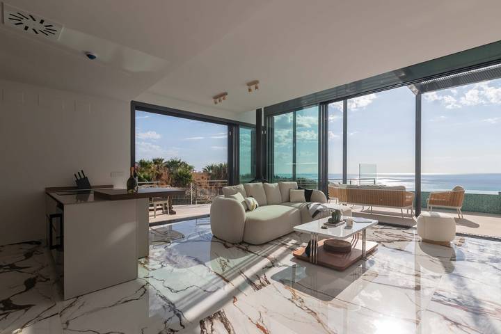 Villa voor 8 personen, met tuin en zwembad in Benalmádena