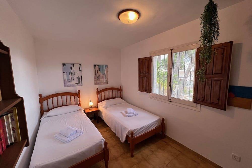 Comfortable | Very quiet area | 2km from Cala Cap Blanc - Punta Estrella in el Baladrar - Punta Estrella, Benissa