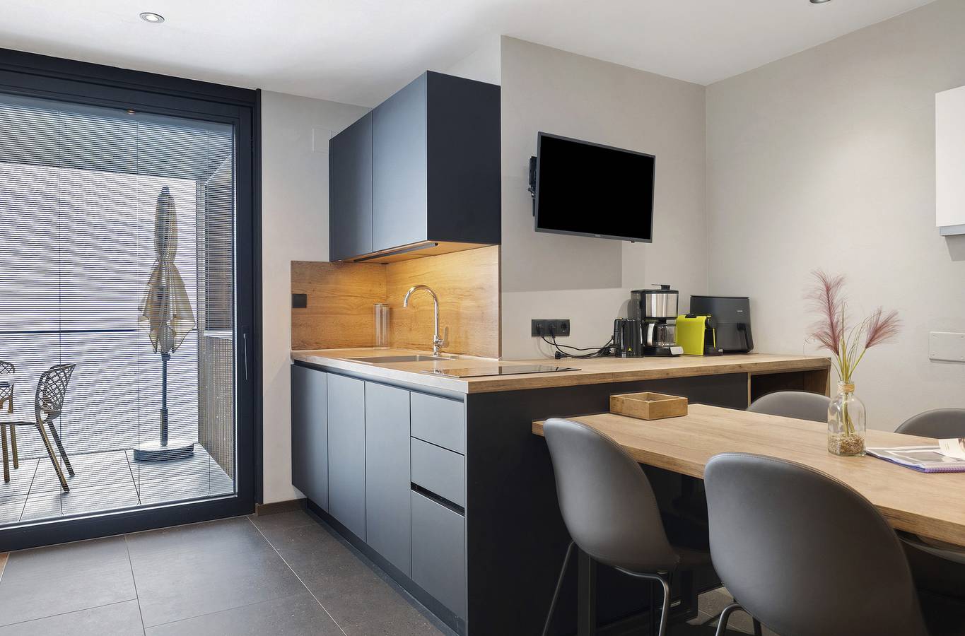 Ganze Wohnung, Ferienwohnung 'Victoria' mit Bergblick, Gemeinschaftspool und Wi-Fi in Marling, Ortleralpen