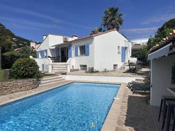 Location de vacances pour 7 personnes, avec terrasse à Roquebrune-sur-Argens