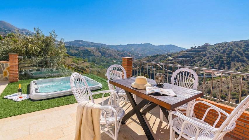 Chalet para 6 personas, con piscina además de balcón/terraza y jacuzzi en Axarquía - 2