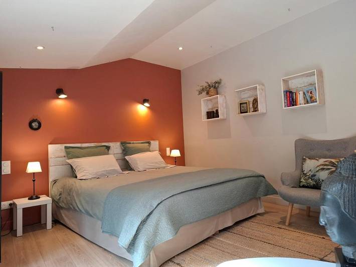 Chambre d’hôte pour 2 personnes, avec Terrasse ainsi que Jardin et Piscine