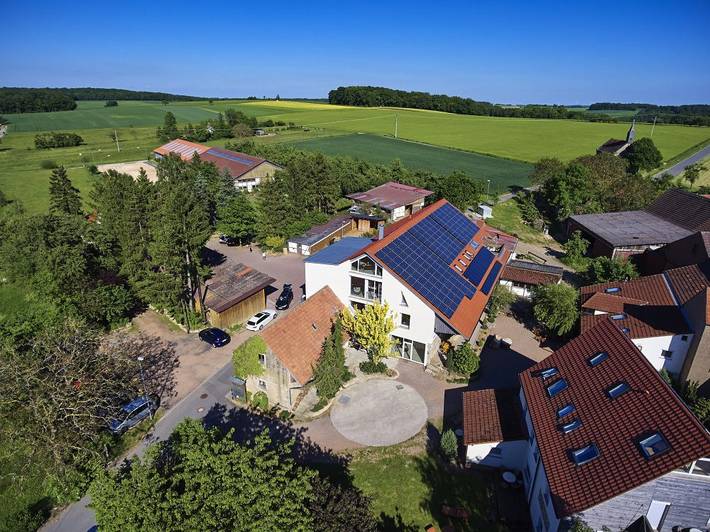 Ferienhaus, mit Balkon/Terrasse und Terrasse sowie Garten und Sauna im Taubertal - 2