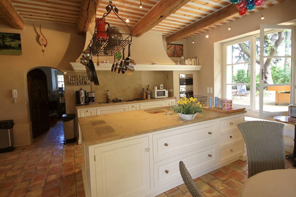 Mas Loisonville, Prestige residence in Drôme Provençale for up to 58 people in Grillon, Enclave de Valreas