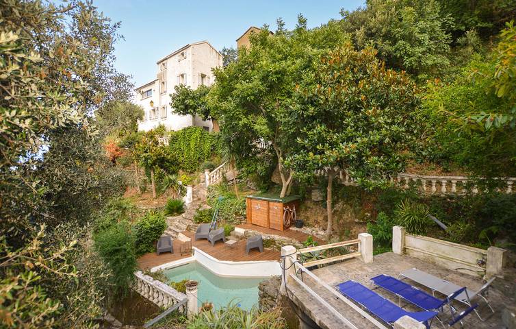 Casa de vacaciones para 8 personas, con piscina y sauna además de terraza y jardín - 1