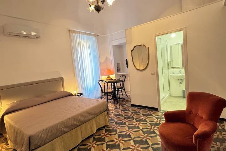 Donna Rita suite with garden in Meta, Provincia de Nápoles
