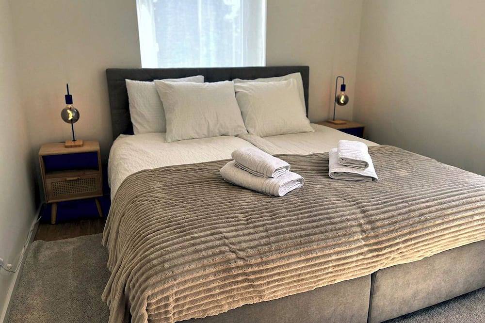 Ganze Wohnung, Cozy, modern apartment w/ garden - Urban Hideaway in Düren, Kreis Düren